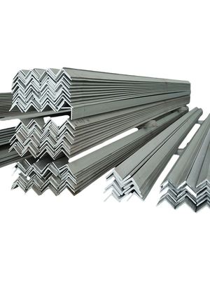 الصلب ذو الزاوية المنخفضة للكربون من سلسلة Q195-Q420 المتساوية للسيارات 70 * 7mm