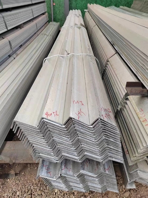 الصف ASTM الصلب الكربوني المطاط الساخن الزاوية غير المتساوية الحديد لمواد البناء