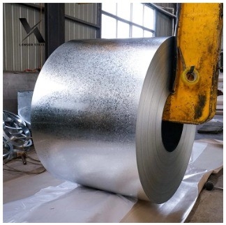 عرض 700-2000mm الفولاذ الكربوني المغلف الصفيحة الفولاذية قابلة للتخصيص المطاط الساخن / المطاط البارد