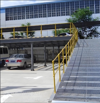 الممر الحديدي المسالك الأرضية الشبكية مع 50mm Pitch وشهادة ISO9001