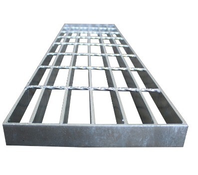 50mm Cross Bar Pitch Metal Floor Grating مع التشطيب الفضي والطلاء المضاد للتآكل